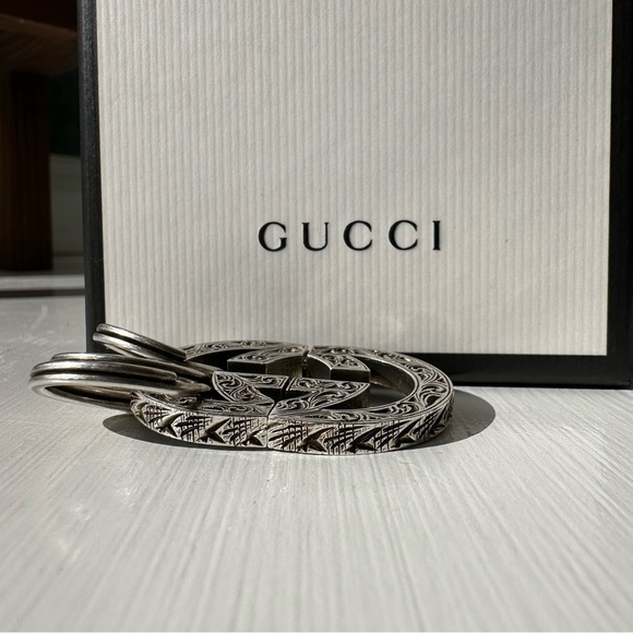 Gucci Engraved Interlocking GG Key Chain NEW IN BOX - Picture 3 of 11